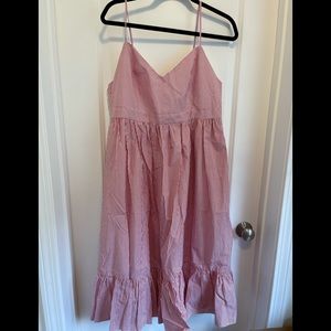 Fun summer dress with pockets!